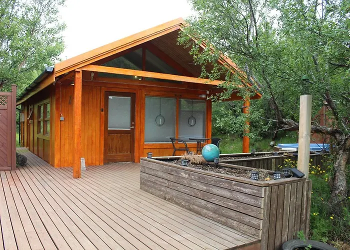 Relaxing And Cozy Cottage With Hot Tub